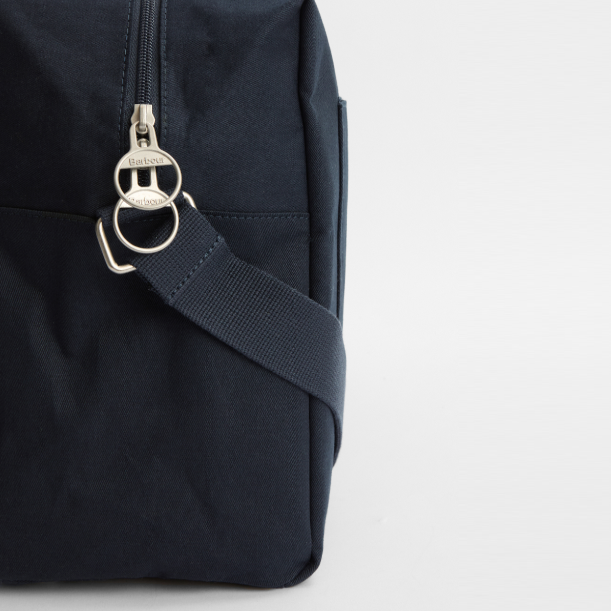 Barbour Cascade Flight Bag | Navy