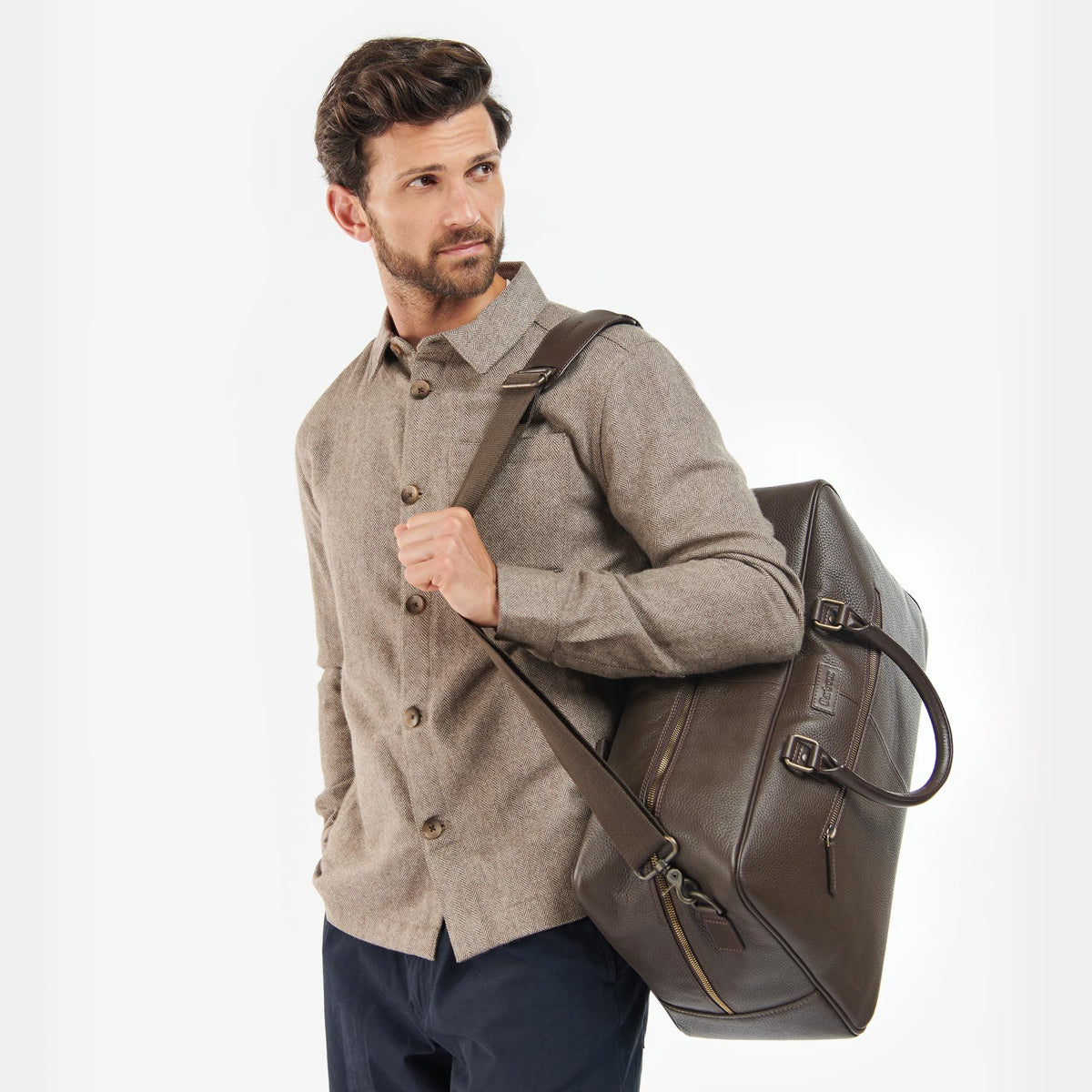 Barbour best sale leather holdall